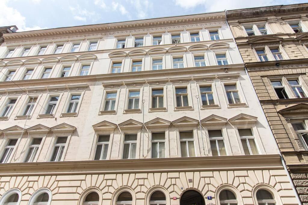 프라하 Studio In The Historic Center 아파트 외부 사진